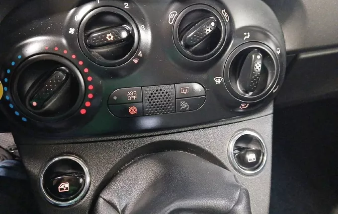 FIAT 500 1.2 69 ch Eco Pack Lounge photo 18 2129586