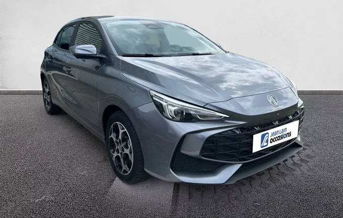 MG MG3 1.5 L Hybrid+ 195 ch Luxury extérieur trois quart avant droit 601163