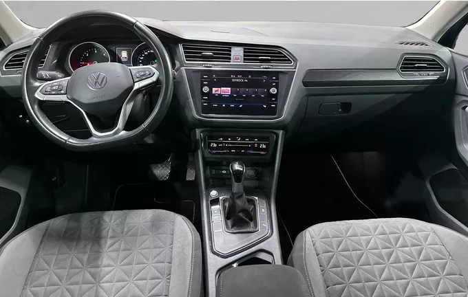 VOLKSWAGEN TIGUAN 2.0 TDI 150ch DSG7 Life Business extérieur trois quart avant droit 2124406