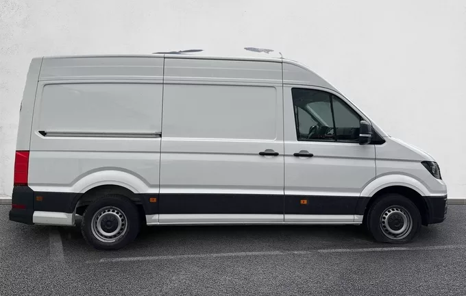 VOLKSWAGEN UTILITAIRES CRAFTER VAN 35 L3H3 2.0 TDI 140 CH BVA BUSINESS LINE extérieur côté gauche 106214