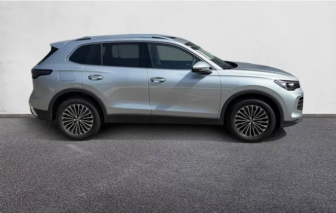 VOLKSWAGEN TIGUAN 1.5 eTSI 150ch DSG7 Elegance extérieur côté droit 7526