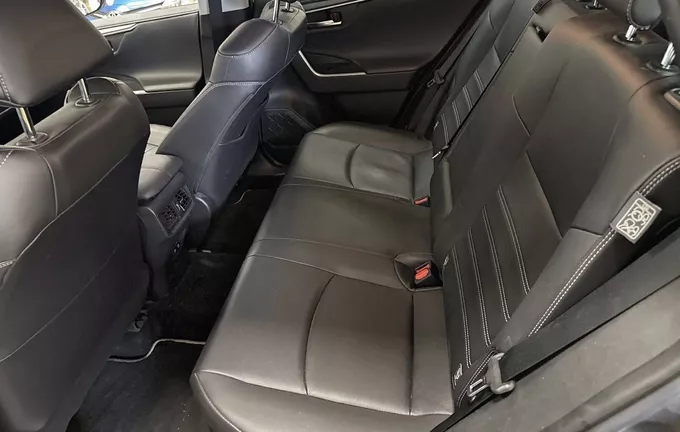 TOYOTA RAV4 Hybride 222 ch AWD-i Lounge photo 17 213410