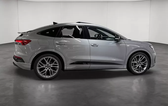 AUDI Q4 E-TRON Sportback 40 204 ch 82 kWh S line extérieur côté droit 2132398