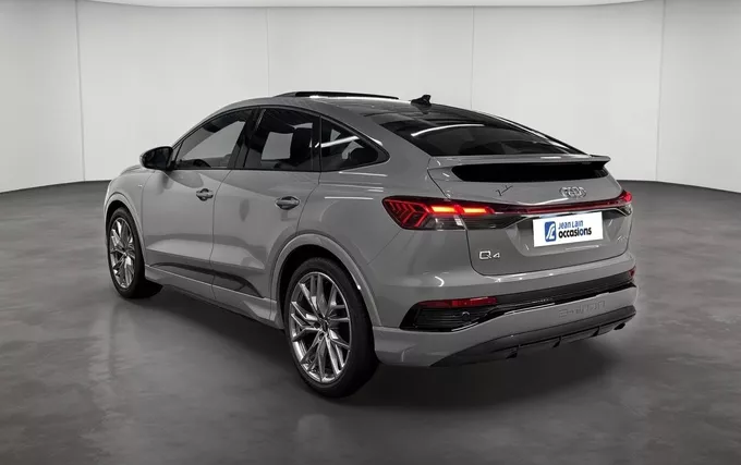AUDI Q4 E-TRON Sportback 40 204 ch 82 kWh S line extérieur trois quart arrière gauche 2132398