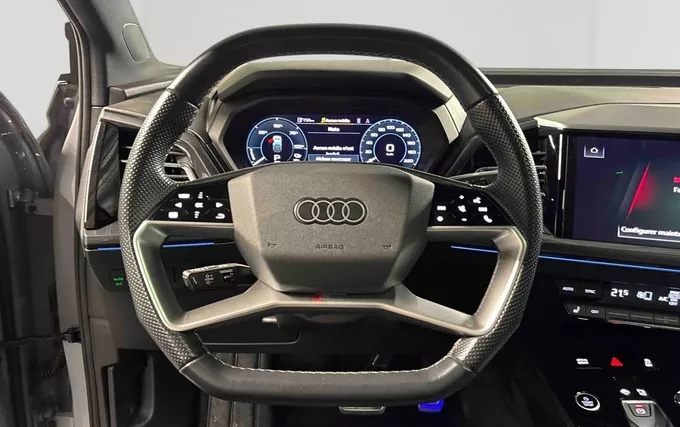 AUDI Q4 E-TRON Sportback 40 204 ch 82 kWh S line photo 12 2132398