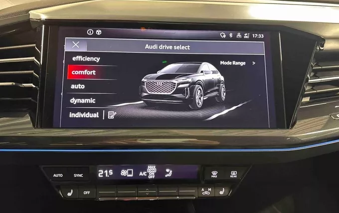 AUDI Q4 E-TRON Sportback 40 204 ch 82 kWh S line photo 20 2132398