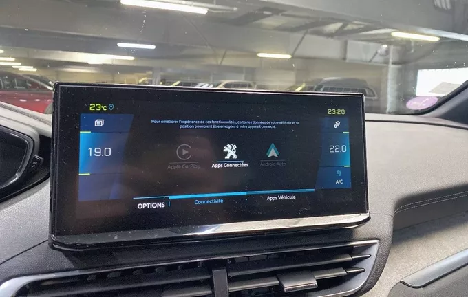 PEUGEOT 3008 Hybrid 225 e-EAT8 GT photo 16 2130645