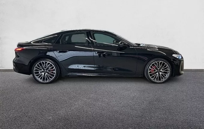 AUDI A5 TFSI 204 ch S tronic 7 Quattro S line extérieur côté droit 2123342