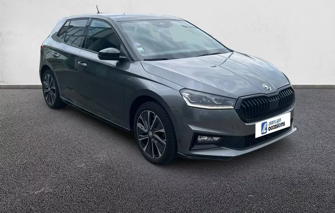 SKODA FABIA 1.0 TSI 95 ch BVM5 Monte-Carlo extérieur trois quart avant droit 2130707
