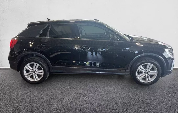 AUDI Q2 30 TFSI 110 BVM6 Business line extérieur côté droit 2129074