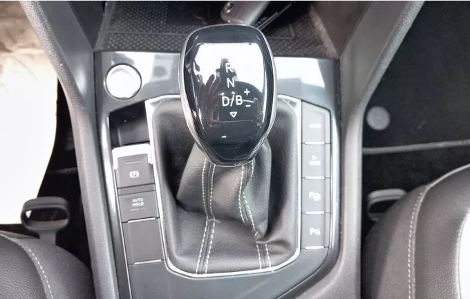 VOLKSWAGEN TIGUAN 1.4 eHybrid 245ch DSG6 R-Line photo 16 460413
