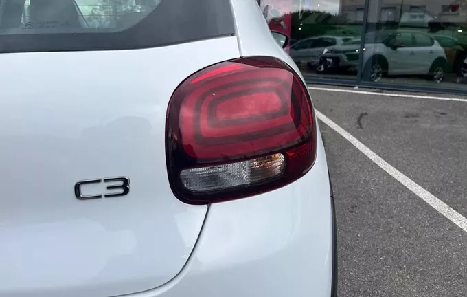 CITROEN C3 BlueHDi 100 S&S BVM6 Feel photo 17 945110