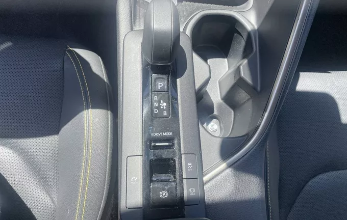 TOYOTA C-HR Hybride 200 Collection Premiere photo 13 1103622
