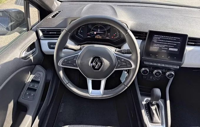 RENAULT CLIO E-Tech 140 - 21N Limited photo 9 946293