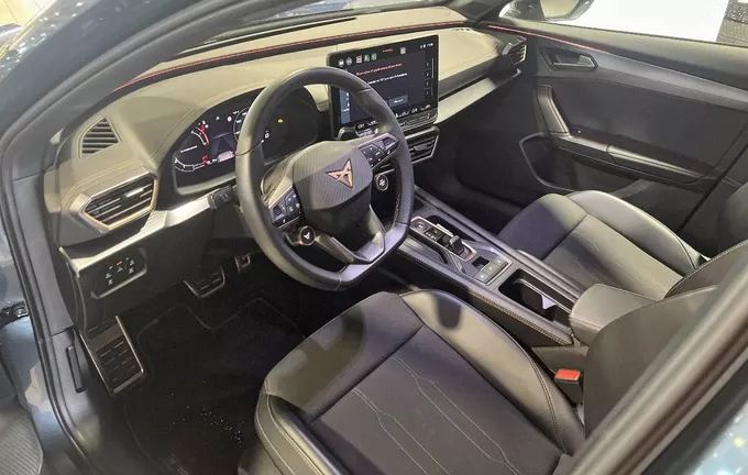 CUPRA FORMENTOR 1.4 e-HYBRID 204 ch DSG6 V photo 11 2128423