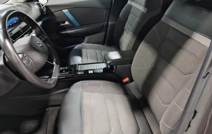 CITROEN C4 e-C4 136 ch Automatique Feel Pack photo 12 945397