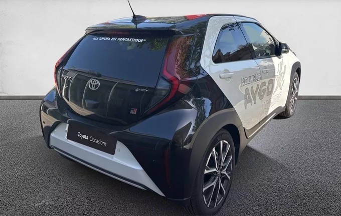 TOYOTA AYGO X Hybride 116h GR Sport extérieur trois quart arrière droit 99482
