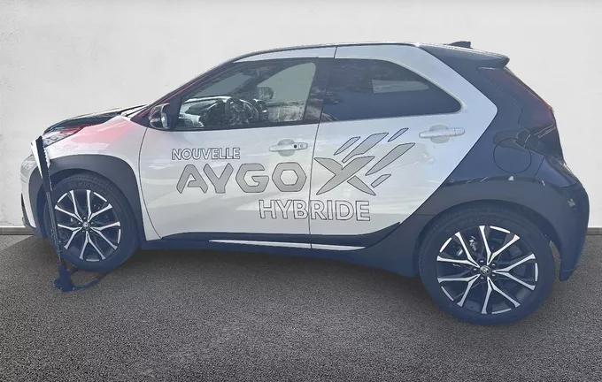 TOYOTA AYGO X Hybride 116h GR Sport extérieur côté gauche 99482