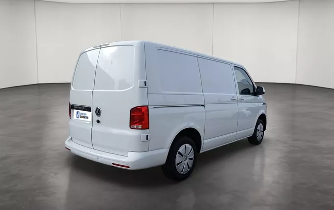 VOLKSWAGEN UTILITAIRES TRANSPORTER 6.1 VAN L1H1 2.0 TDI 150 DSG7 BUSINESS LINE PLUS extérieur trois quart arrière droit 106359