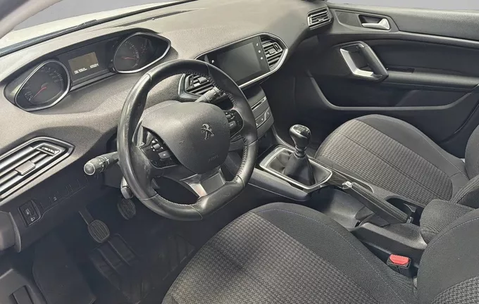PEUGEOT 308 SW PureTech 110ch S&S BVM6 Style photo 11 2128399