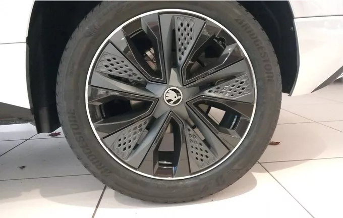 SKODA KAROQ 1.5 TSI Evo 2 150 ch ACT DSG7 Sportline photo 12 1587