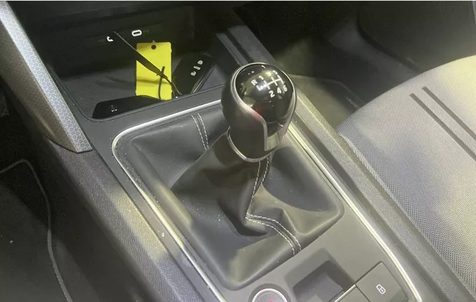 SEAT LEON 2.0 TDI 115 BVM6 Urban photo 16 2129307
