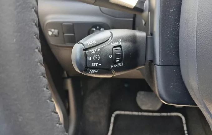 CITROEN C3 PureTech 110 EAT6 Elle photo 18 945222