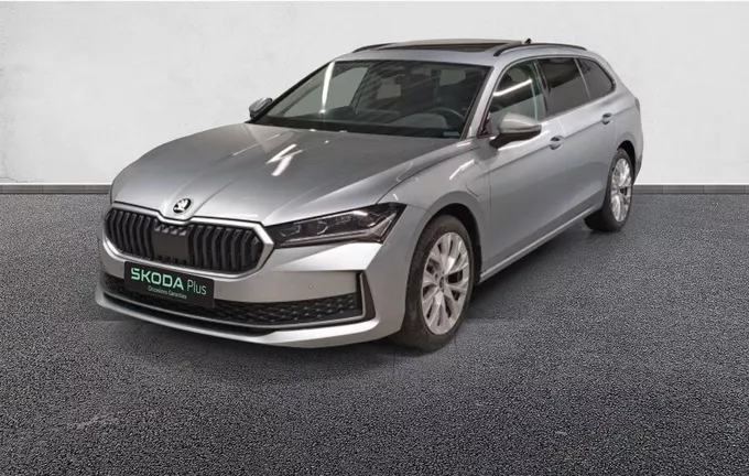 SKODA SUPERB Combi 1.5 TSI 204 ch PHEV DSG6 Selection extérieur trois quart avant gauche 2129895