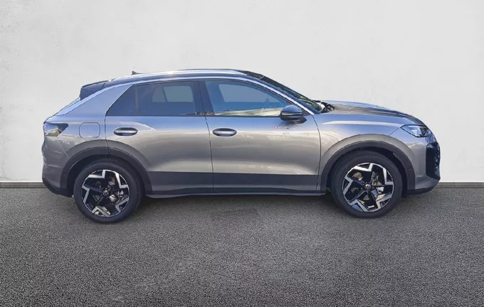 VOLKSWAGEN T-ROC 1.5 eTSI EVO2 Hybrid 150 ch DSG7 R-Line extérieur côté droit 1318