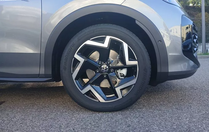 VOLKSWAGEN T-ROC 1.5 eTSI EVO2 Hybrid 150 ch DSG7 R-Line photo 9 1318