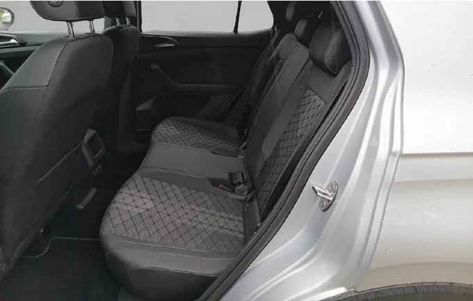 VOLKSWAGEN T-CROSS 1.0 TSI 116 Start/Stop DSG7 R-Line Edition extérieur arrière 2127727