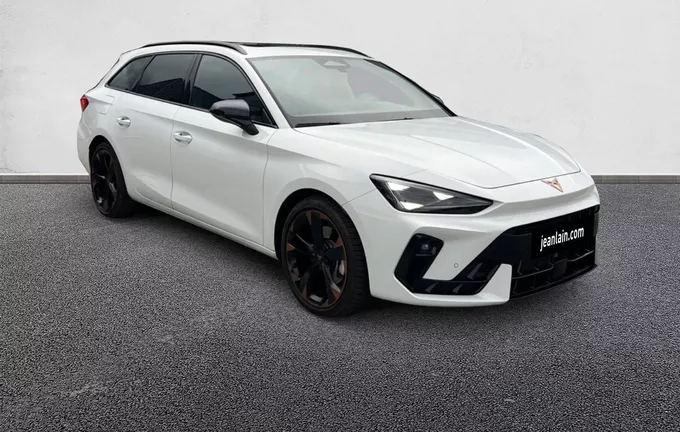 CUPRA LEON Sportstourer 2.0 TDI 150 ch DSG7 V extérieur trois quart avant droit 1568