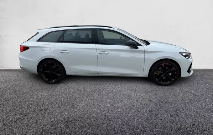 CUPRA LEON Sportstourer 2.0 TDI 150 ch DSG7 V extérieur côté droit 1568