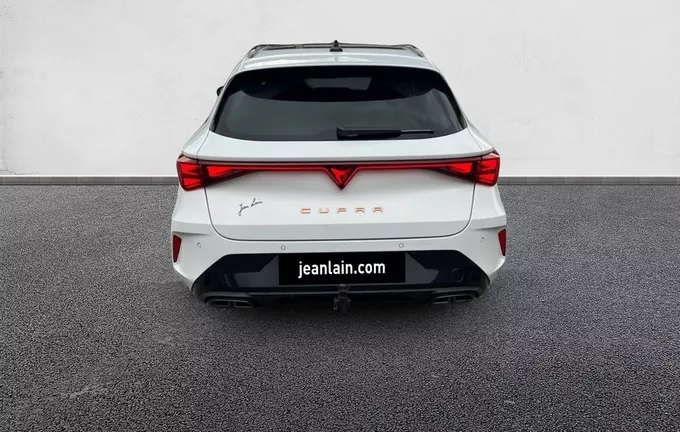 CUPRA LEON Sportstourer 2.0 TDI 150 ch DSG7 V extérieur arrière 1568