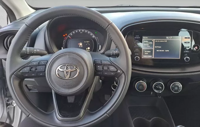 TOYOTA AYGO X 1.0 VVT-i 72 Dynamic photo 11 1102781