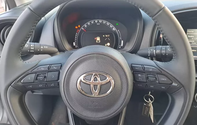 TOYOTA AYGO X 1.0 VVT-i 72 Dynamic photo 12 1102781