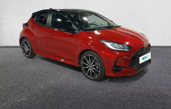 TOYOTA YARIS Hybride 130h GR Sport extérieur trois quart avant droit 945381