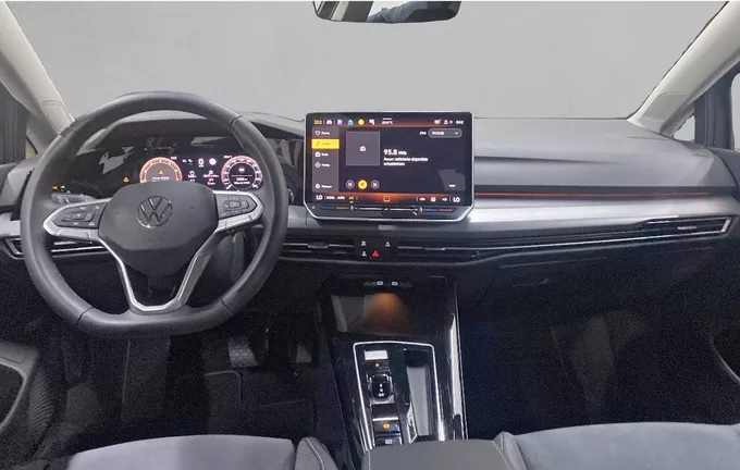 VOLKSWAGEN GOLF 1.5 eTSI EVO2 116 DSG7 Style extérieur trois quart avant droit 2129536