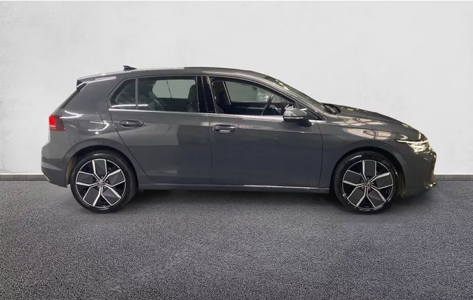 VOLKSWAGEN GOLF 1.5 eTSI EVO2 116 DSG7 Style extérieur côté droit 2129536