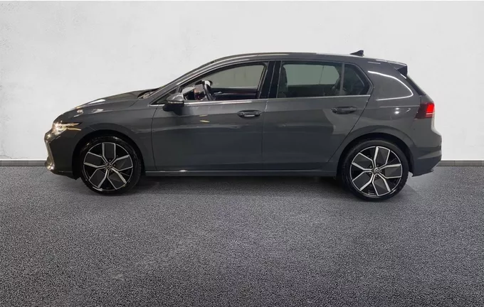 VOLKSWAGEN GOLF 1.5 eTSI EVO2 116 DSG7 Style extérieur trois quart arrière gauche 2129536