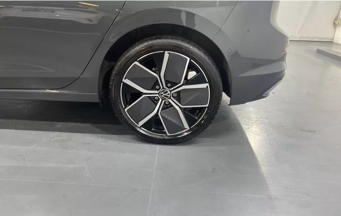 VOLKSWAGEN GOLF 1.5 eTSI EVO2 116 DSG7 Style photo 12 2129536