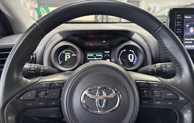 TOYOTA YARIS Hybride 116h Design photo 12 1103552