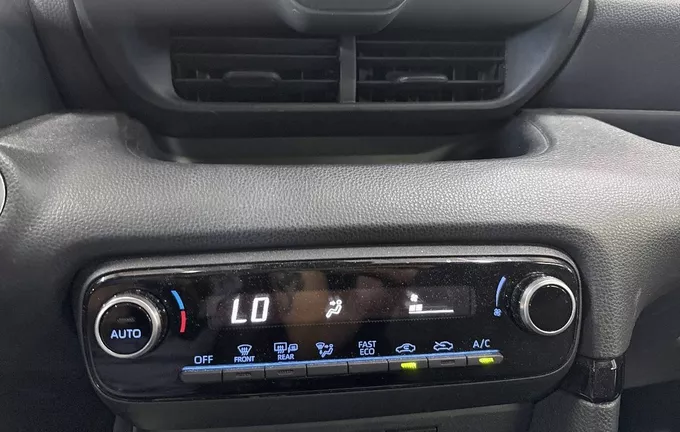TOYOTA YARIS Hybride 116h Design photo 14 1103552