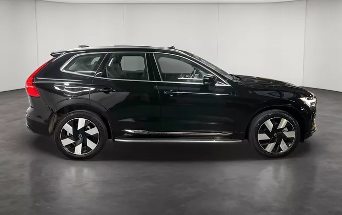 VOLVO XC60 T6 Recharge AWD 253 ch + 145 ch Geartronic 8 Ultimate Style Chrome extérieur côté droit 2132615