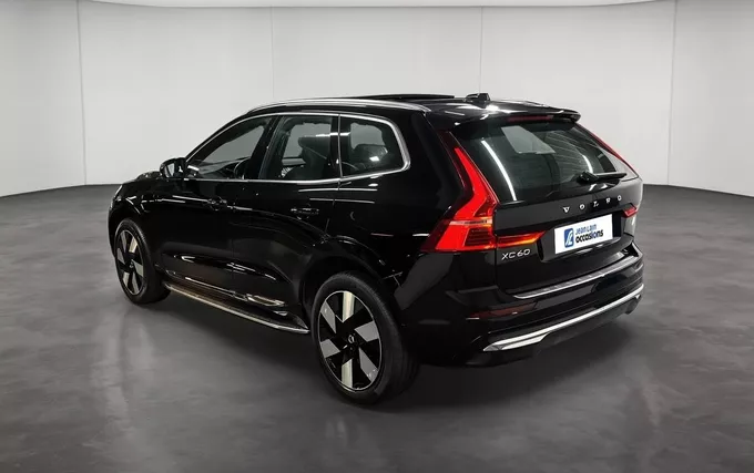VOLVO XC60 T6 Recharge AWD 253 ch + 145 ch Geartronic 8 Ultimate Style Chrome extérieur trois quart arrière gauche 2132615