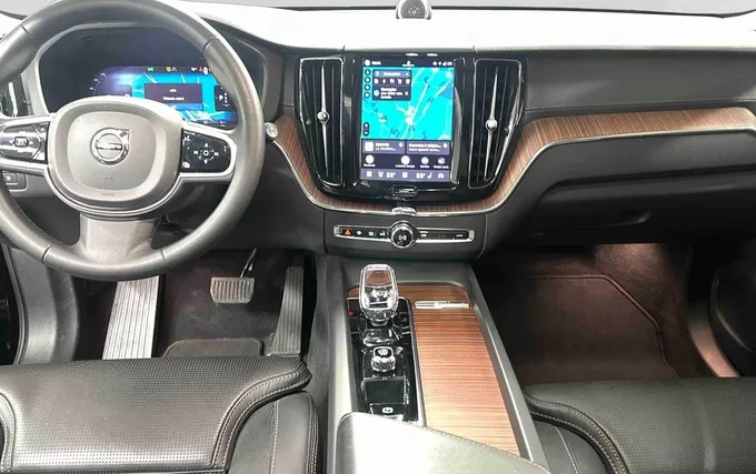 VOLVO XC60 T6 Recharge AWD 253 ch + 145 ch Geartronic 8 Ultimate Style Chrome photo 14 2132615