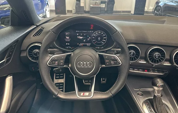 AUDI TT Roadster 40 TFSI 197 S tronic 7 S line photo 12 2132326