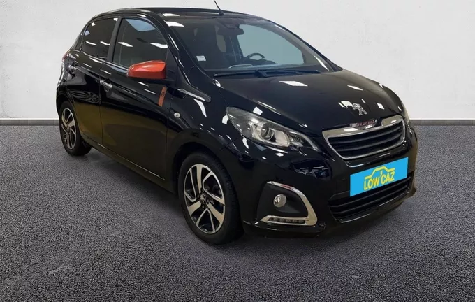 PEUGEOT 108 1.2 PureTech 82ch BVM5 Roland Garros TOP! extérieur trois quart avant droit 2125278