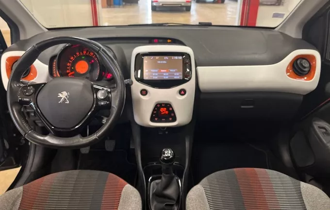 PEUGEOT 108 1.2 PureTech 82ch BVM5 Roland Garros TOP! photo 18 2125278