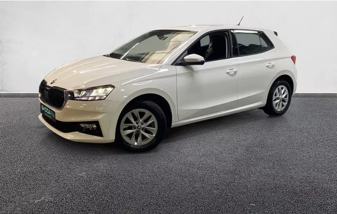 SKODA FABIA 1.0 TSI 110 ch DSG7 Ambition extérieur trois quart avant gauche 2130536